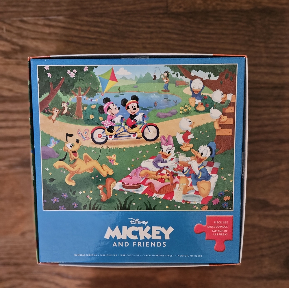 Disney Mickey Mouse 300-Piece Puzzle Blue and Red - Picture 2 of 3